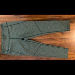 Outdoor Voices Warmup Legging, Hunter Green, size Large